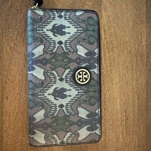 Tory Burch Multicolor Patterned Wallet